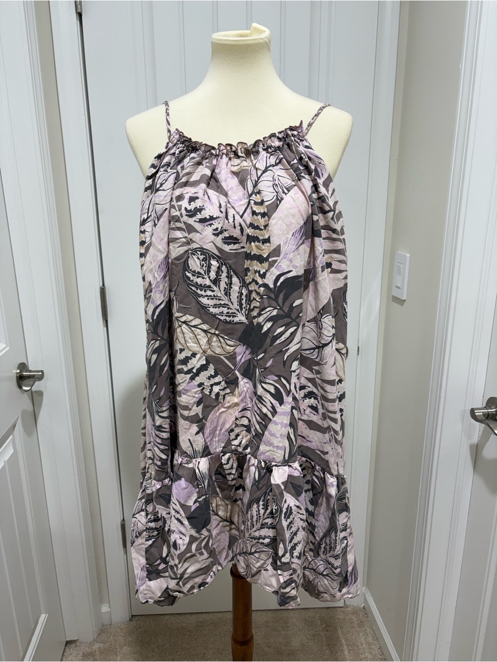 NWT Unsubscribed 100% silk halter neck dress